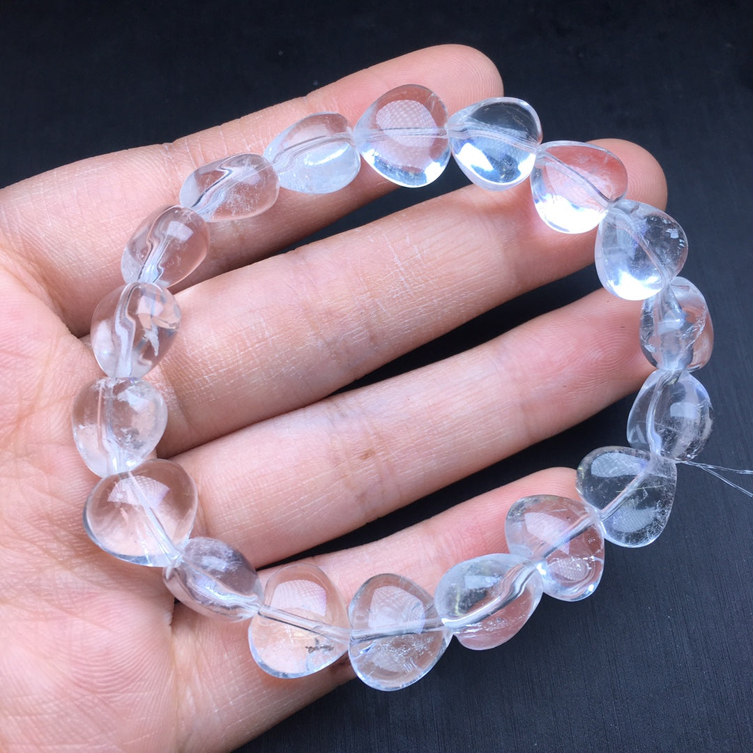 White crystal heart single loop bracelet 10mm
