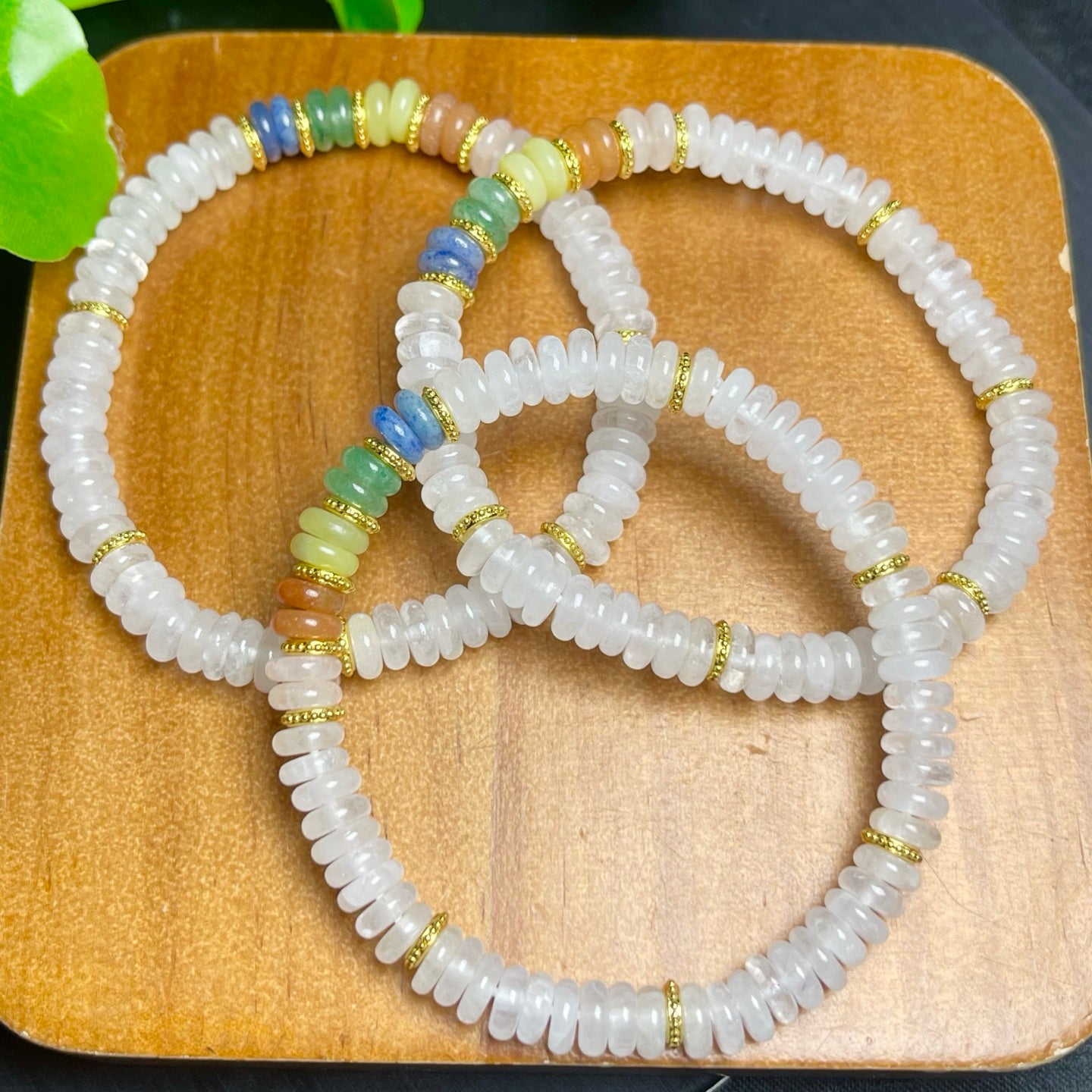 White crystal beaded single loop bracelet