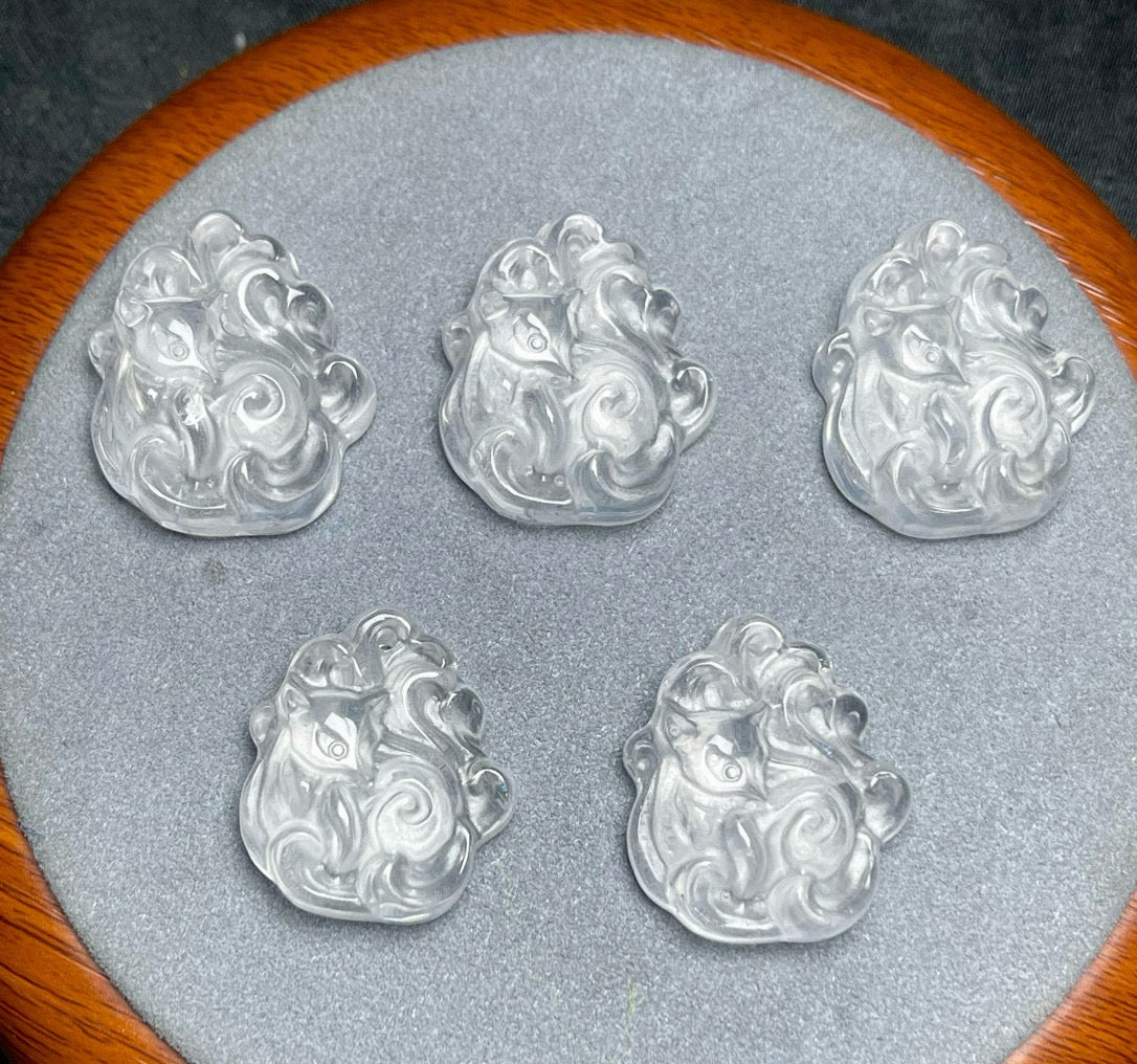 White crystal fox accessories