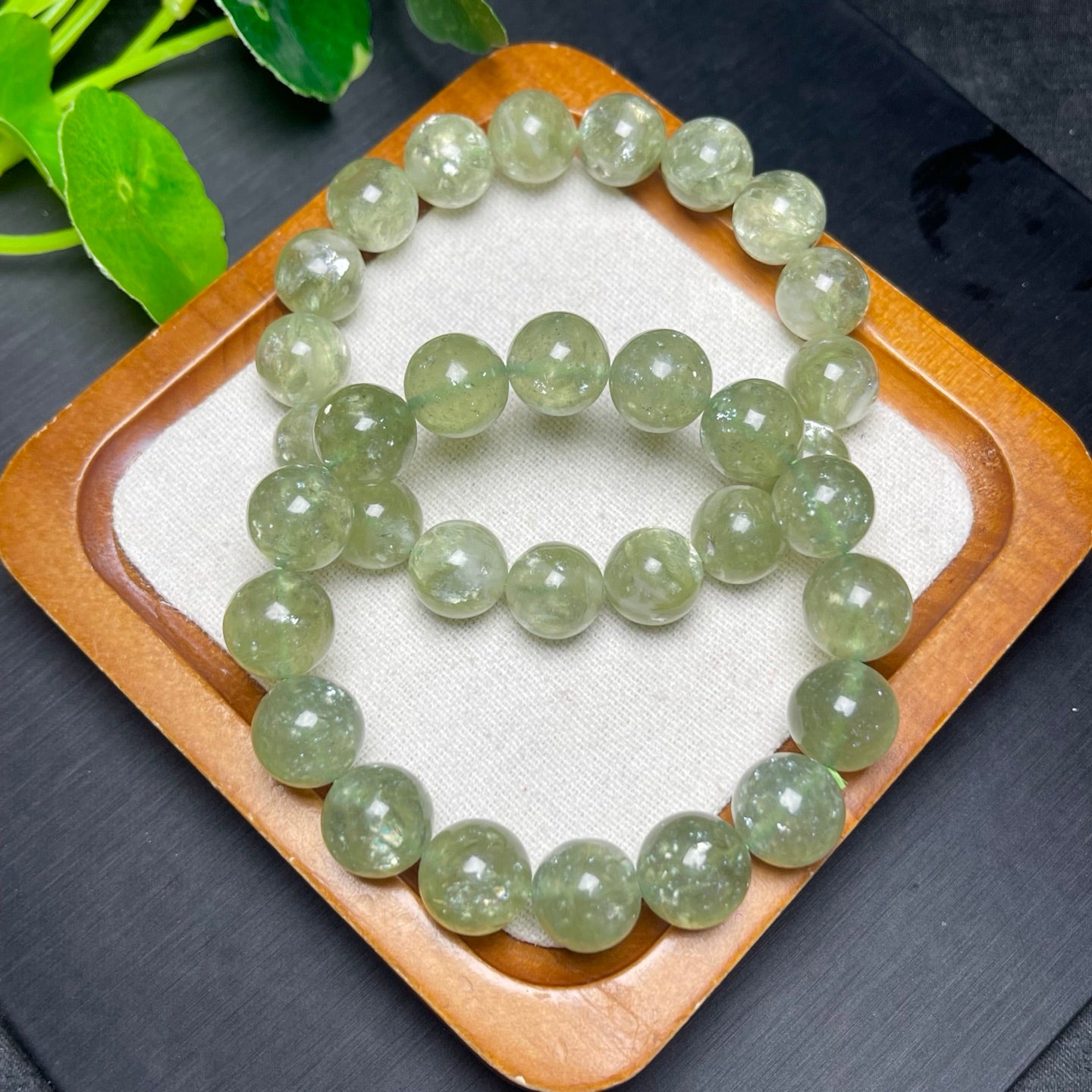 Green Emerald Single Loop Crystal Bracelet