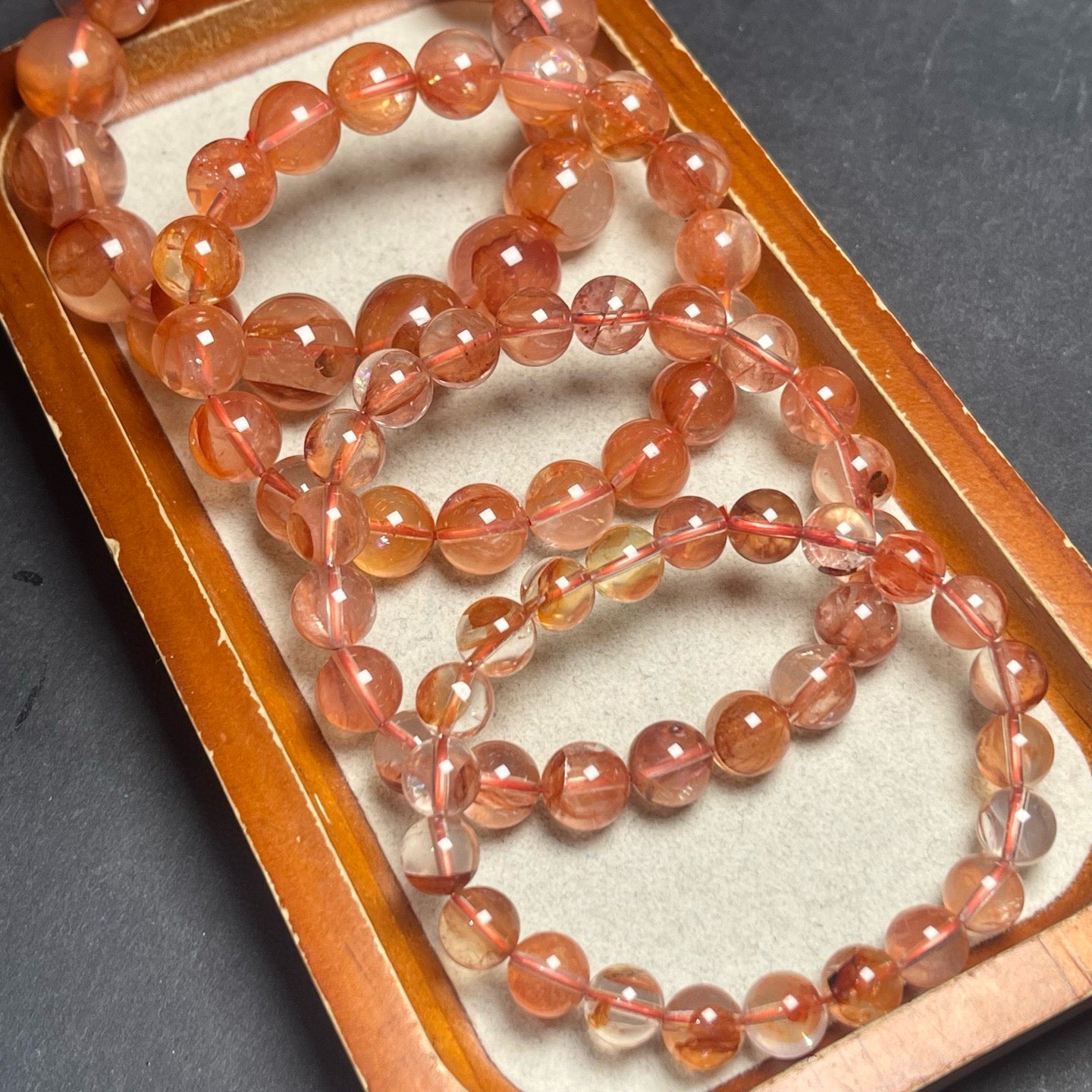 Red Gum Flower Single Circle Crystal Bracelet