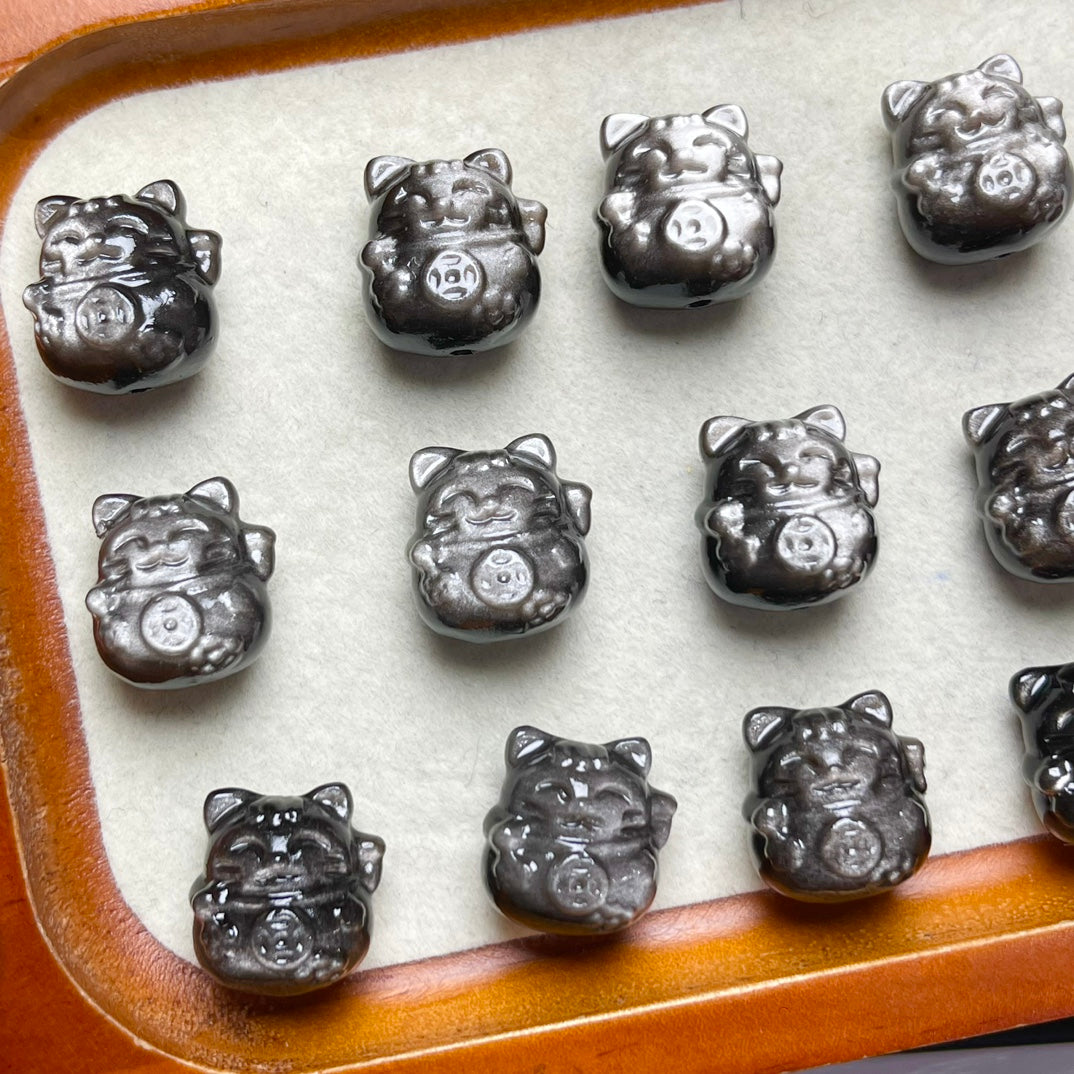 Silver Stone Lucky Cat