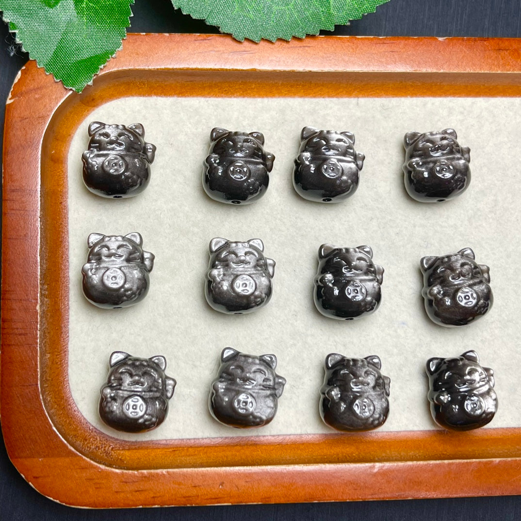 Silver Stone Lucky Cat