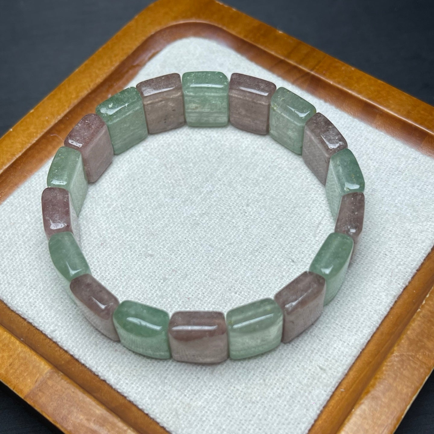 Fluorite Hand Single Loop Crystal Bracelet