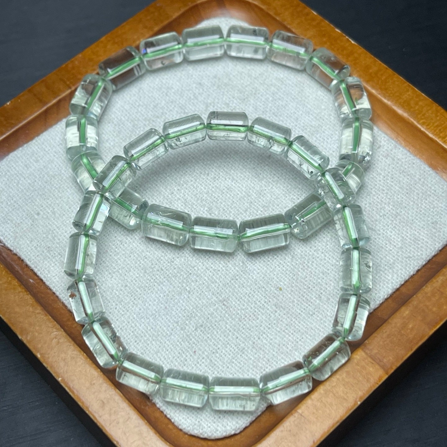 Green crystal barrel beads single loop crystal bracelet