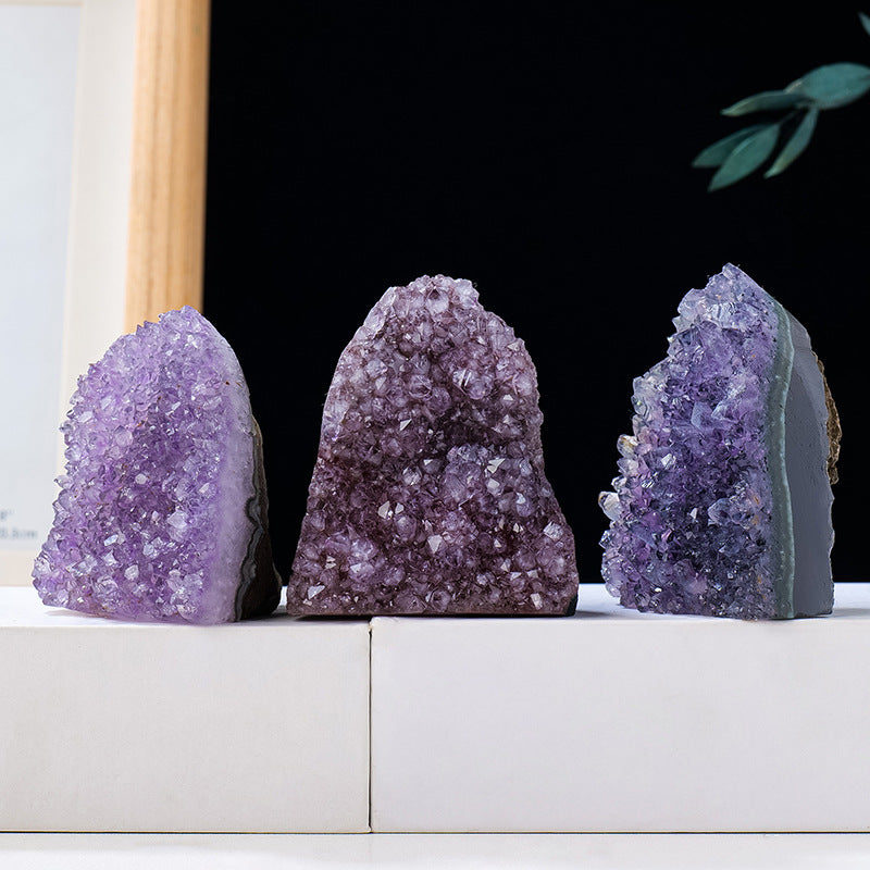Natural colored crystal clusters, amethyst clusters, demagnetizing feng shui decorative ornaments