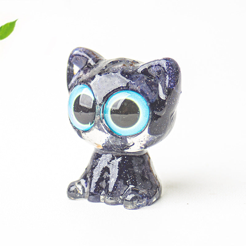 Natural crystal made big eyed crystal cat ornament