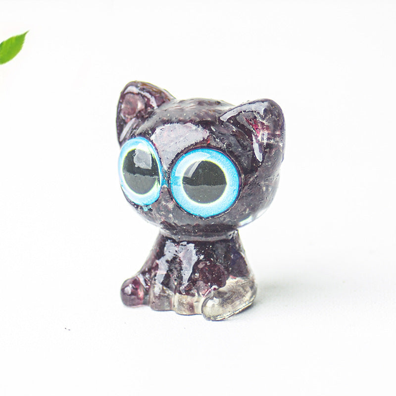 Natural crystal made big eyed crystal cat ornament