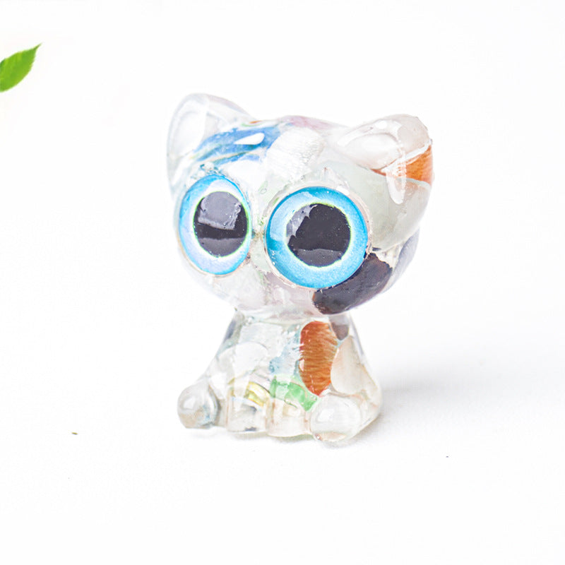 Natural crystal made big eyed crystal cat ornament
