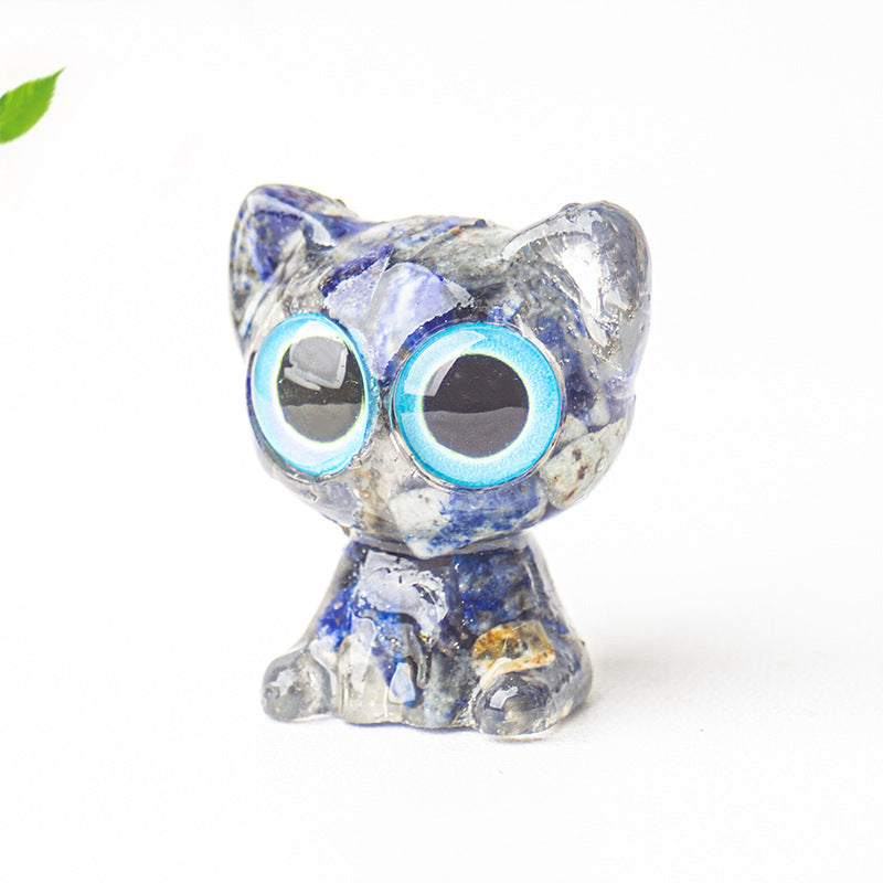 Natural crystal made big eyed crystal cat ornament