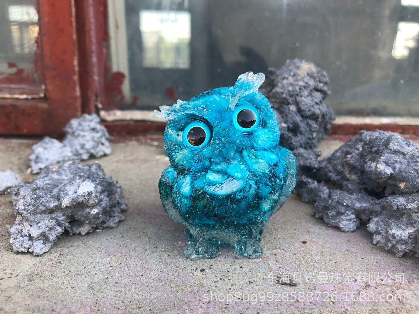 Natural crystal broken stone dropper owl ornament