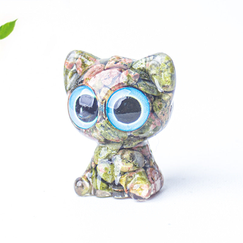 Natural crystal made big eyed crystal cat ornament