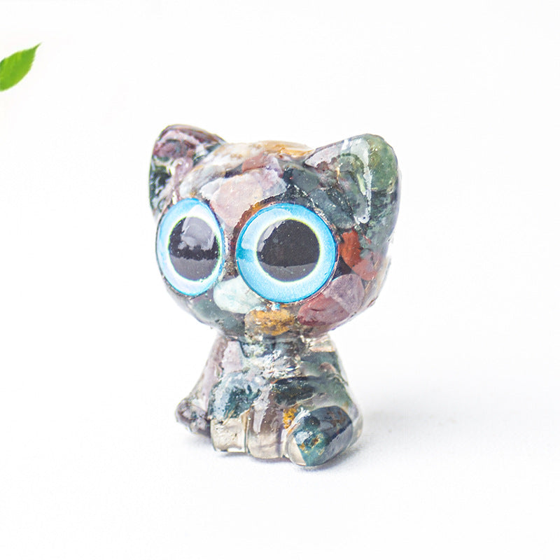 Natural crystal made big eyed crystal cat ornament