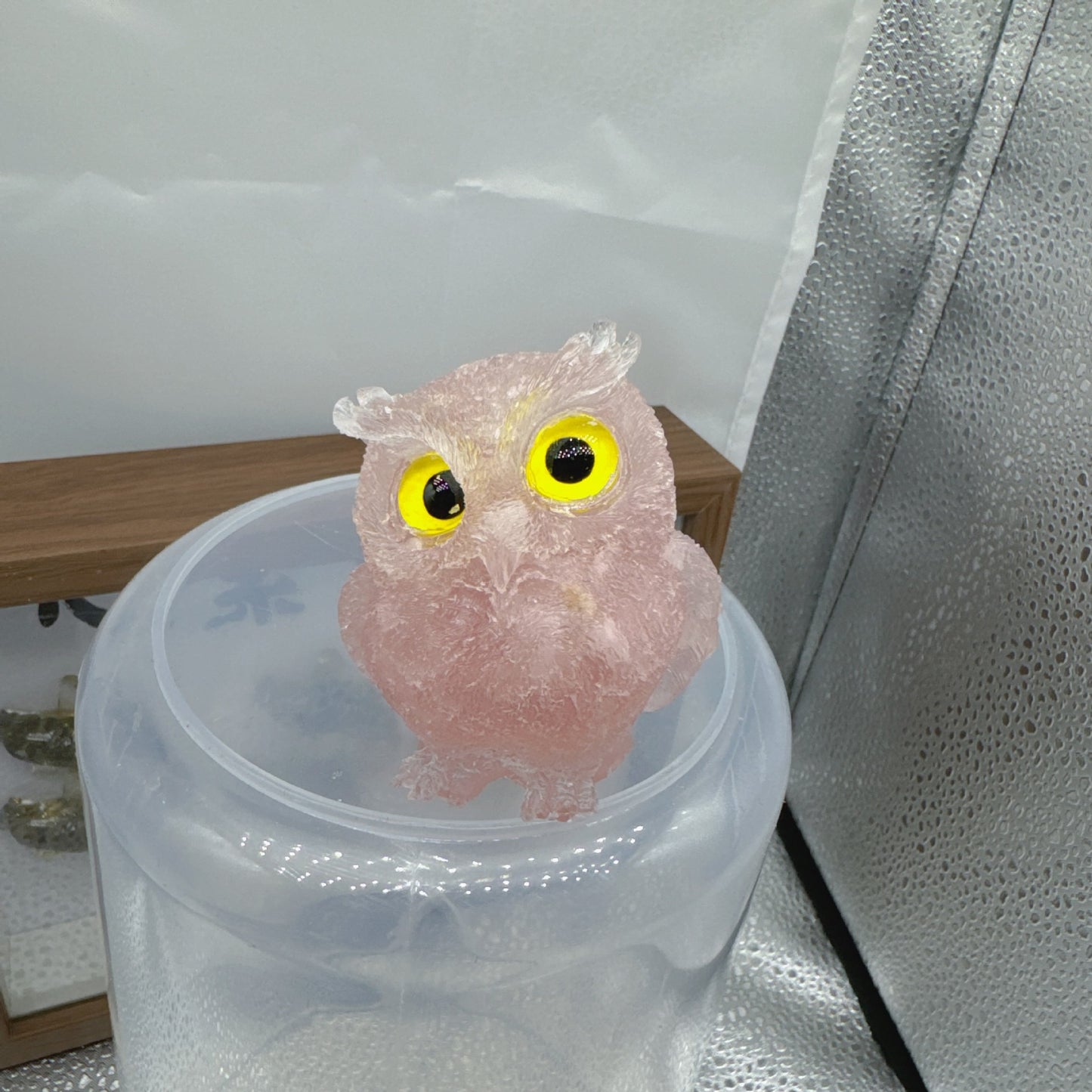 Natural crystal broken stone dropper owl ornament