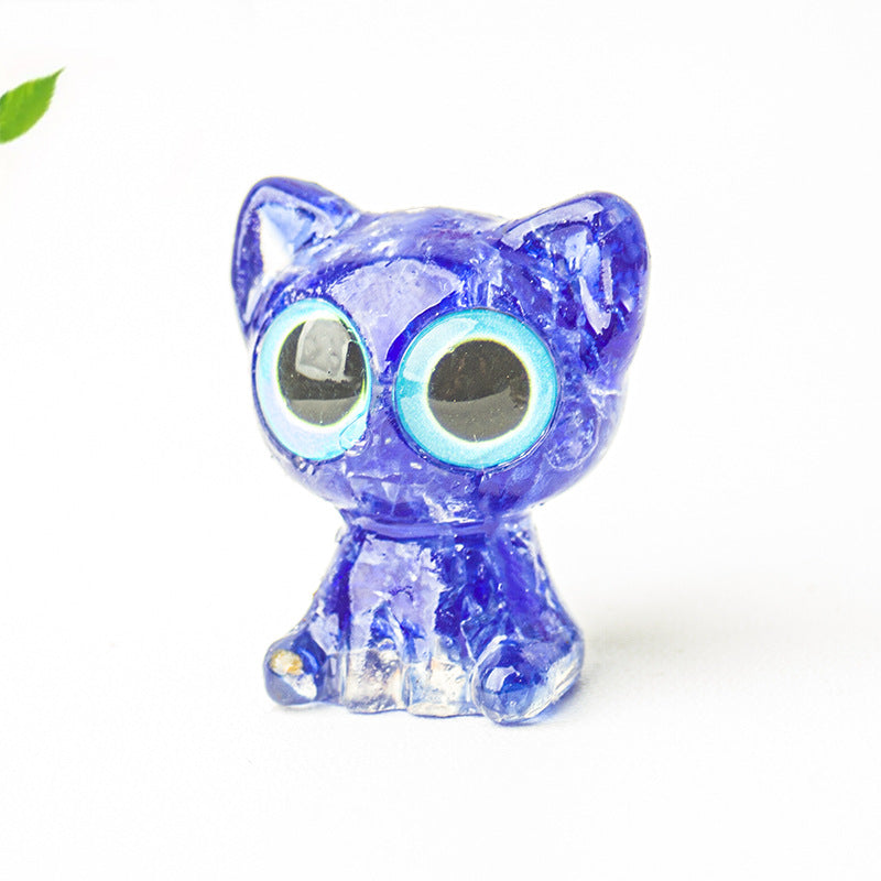 Natural crystal made big eyed crystal cat ornament