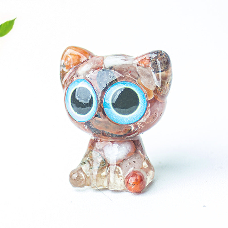 Natural crystal made big eyed crystal cat ornament