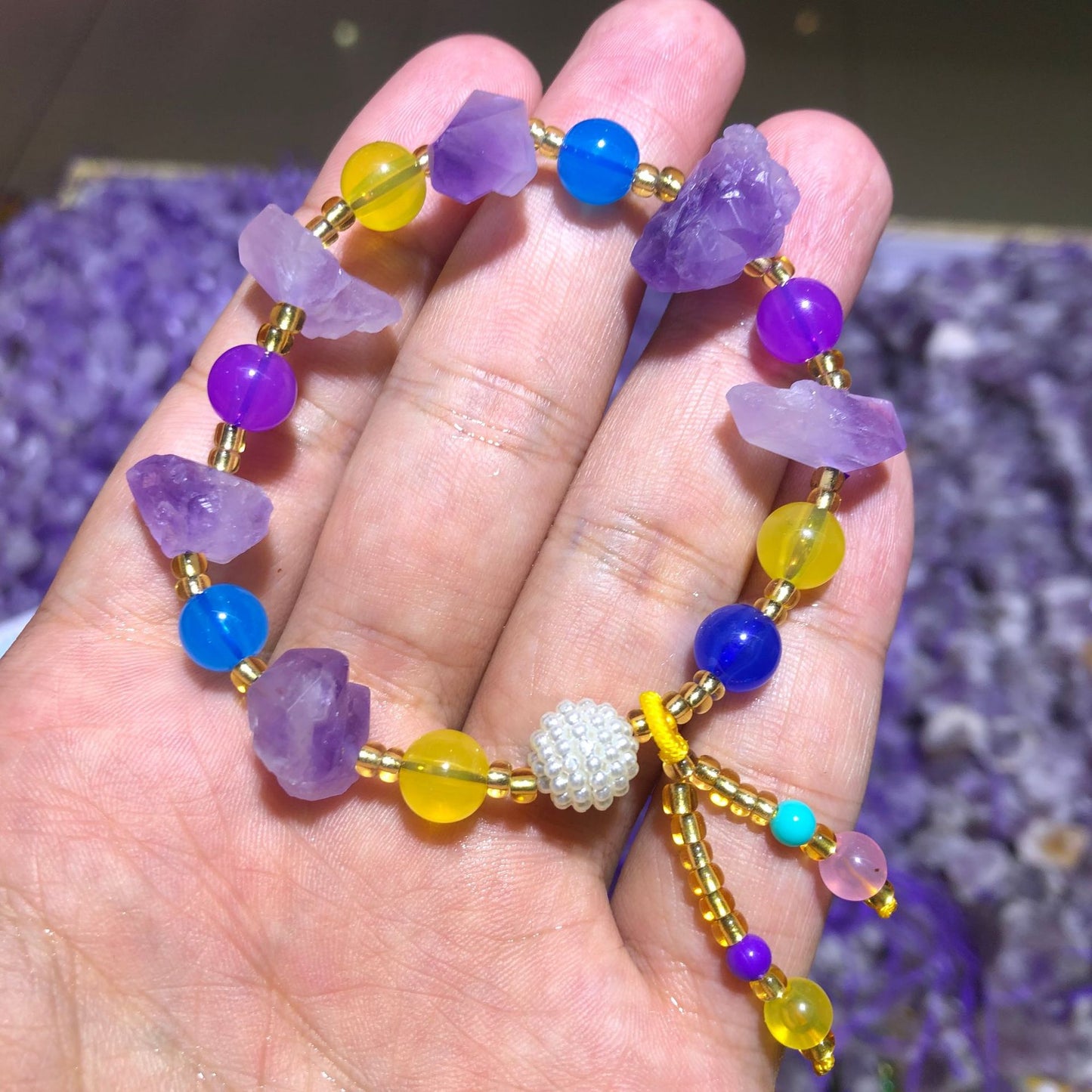 Natural Amethyst Tooth Bracelet, Women's Amethyst Flower Primitive Stone Single Loop Bracelet