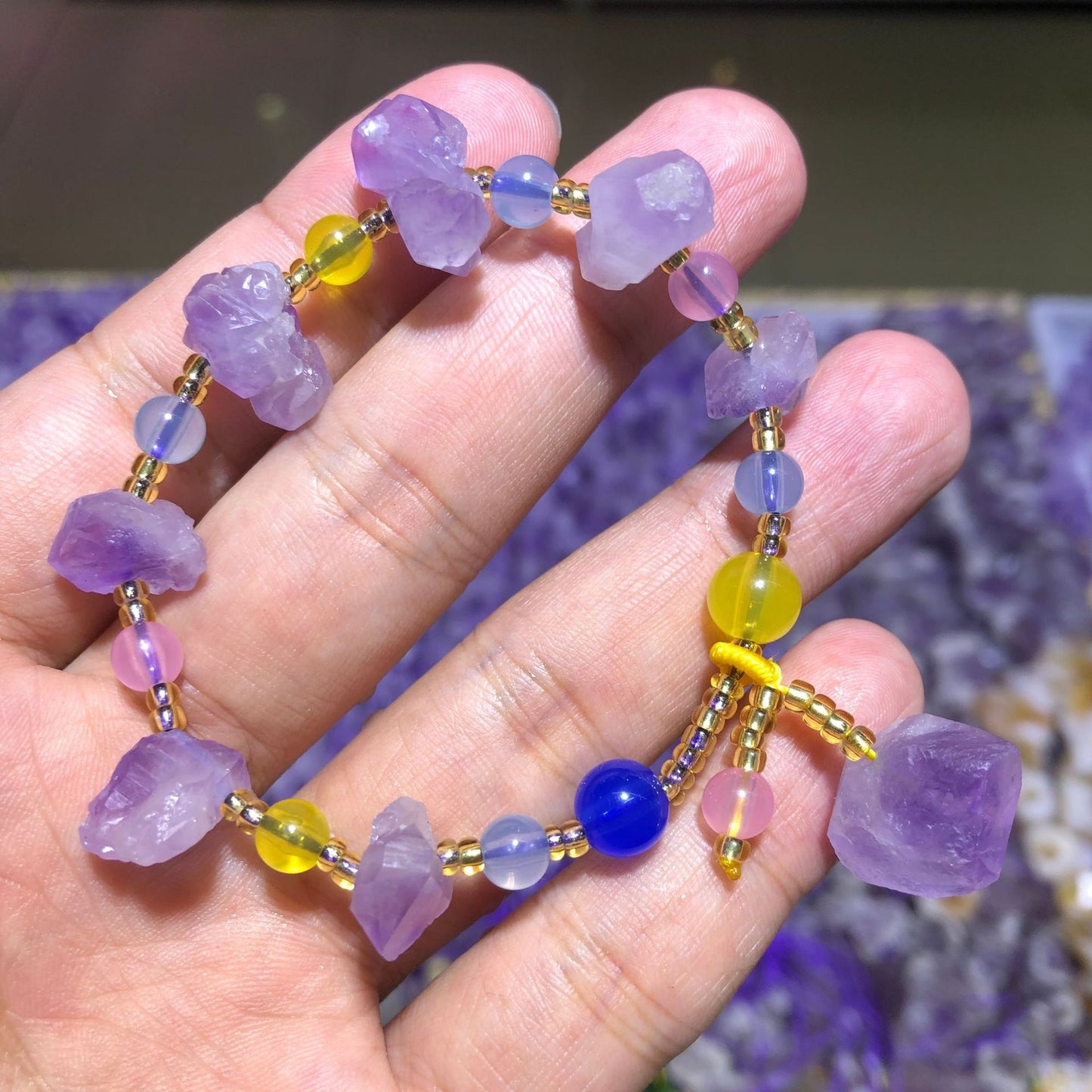 Natural Amethyst Tooth Bracelet, Women's Amethyst Flower Primitive Stone Single Loop Bracelet