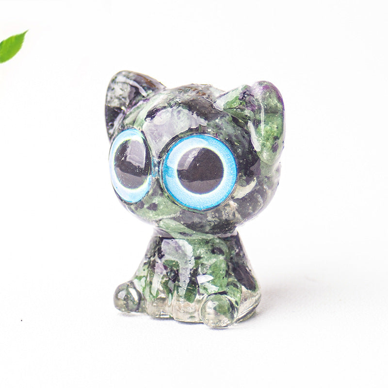 Natural crystal made big eyed crystal cat ornament