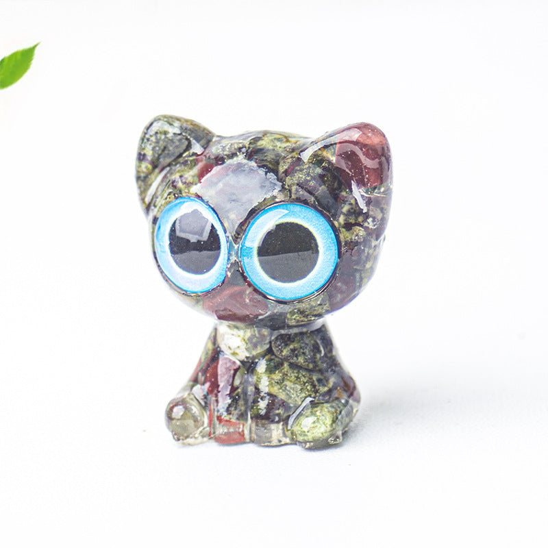 Natural crystal made big eyed crystal cat ornament