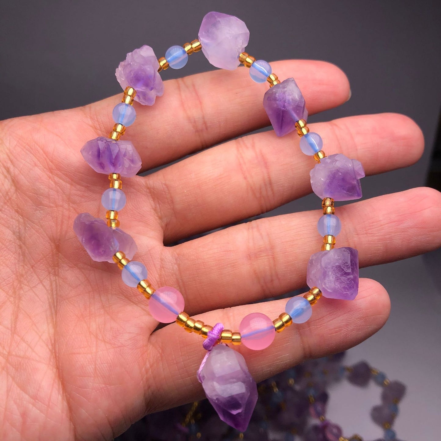 Natural Amethyst Tooth Bracelet, Women's Amethyst Flower Primitive Stone Single Loop Bracelet