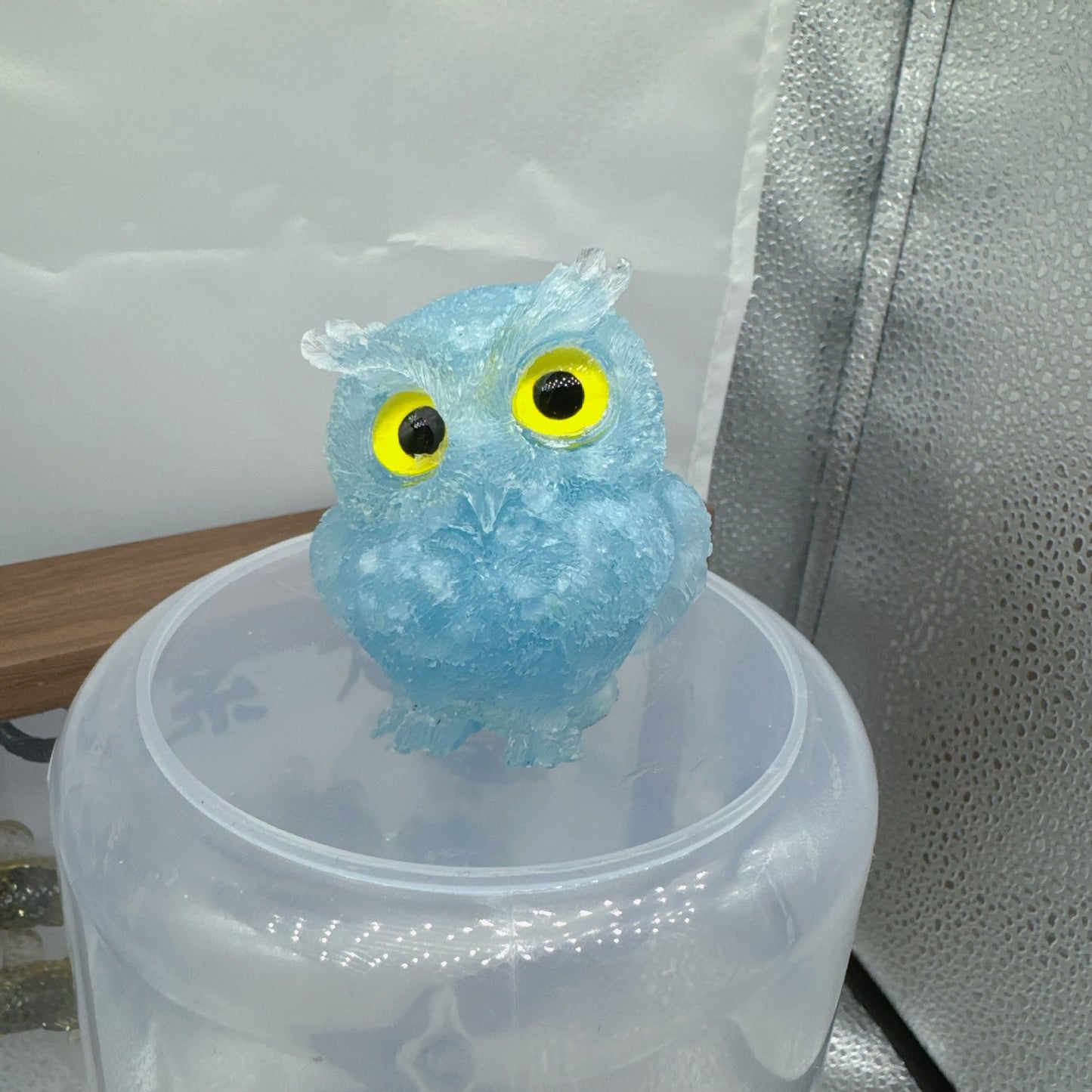Natural crystal broken stone dropper owl ornament