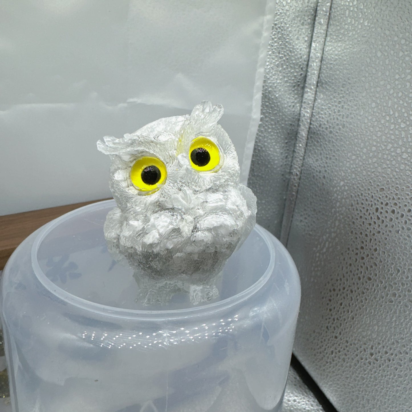 Natural crystal broken stone dropper owl ornament
