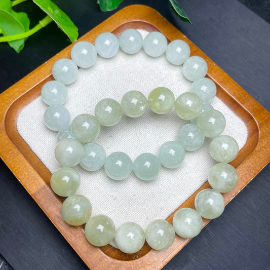 Aquamarine single loop crystal bracelet