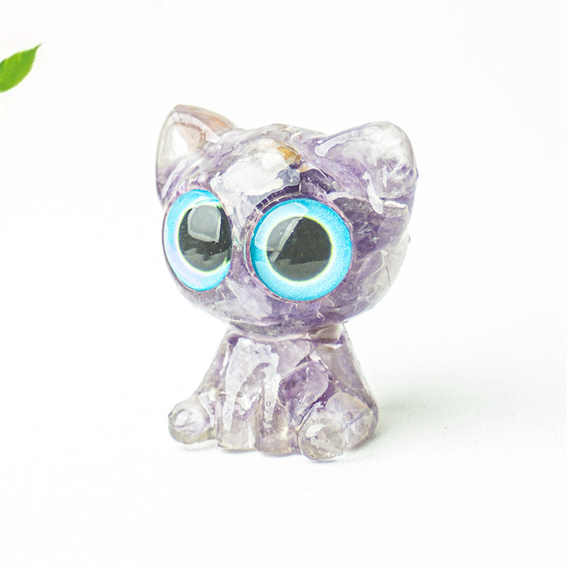 Natural crystal made big eyed crystal cat ornament